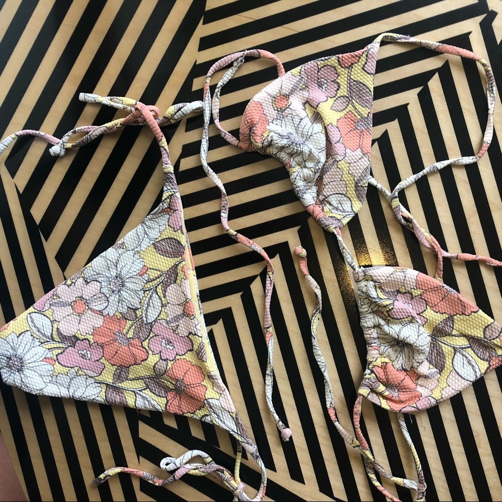Floral bikini ✨